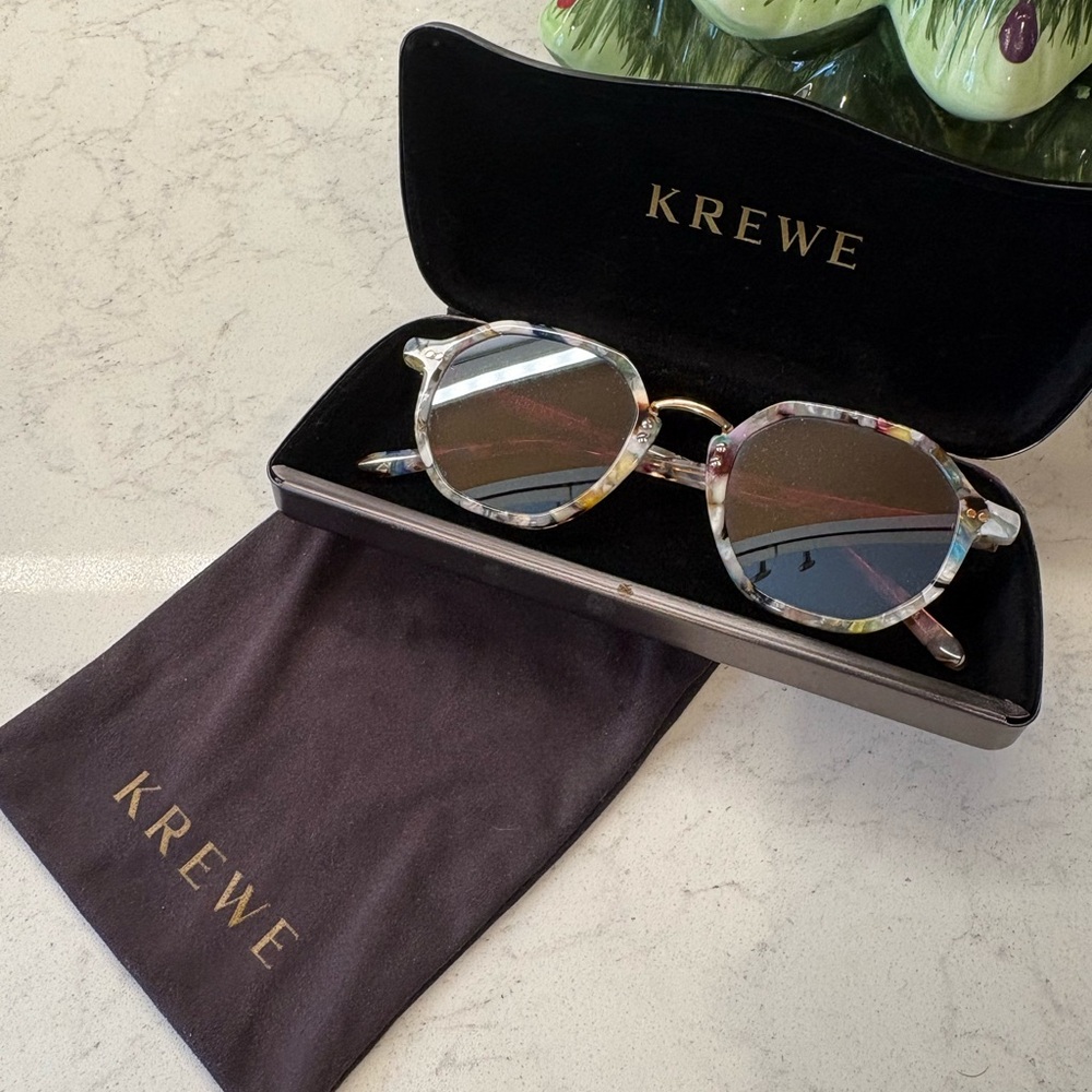 KREWE Dakota Sunglasses Gelato 24K Mirrored with Case